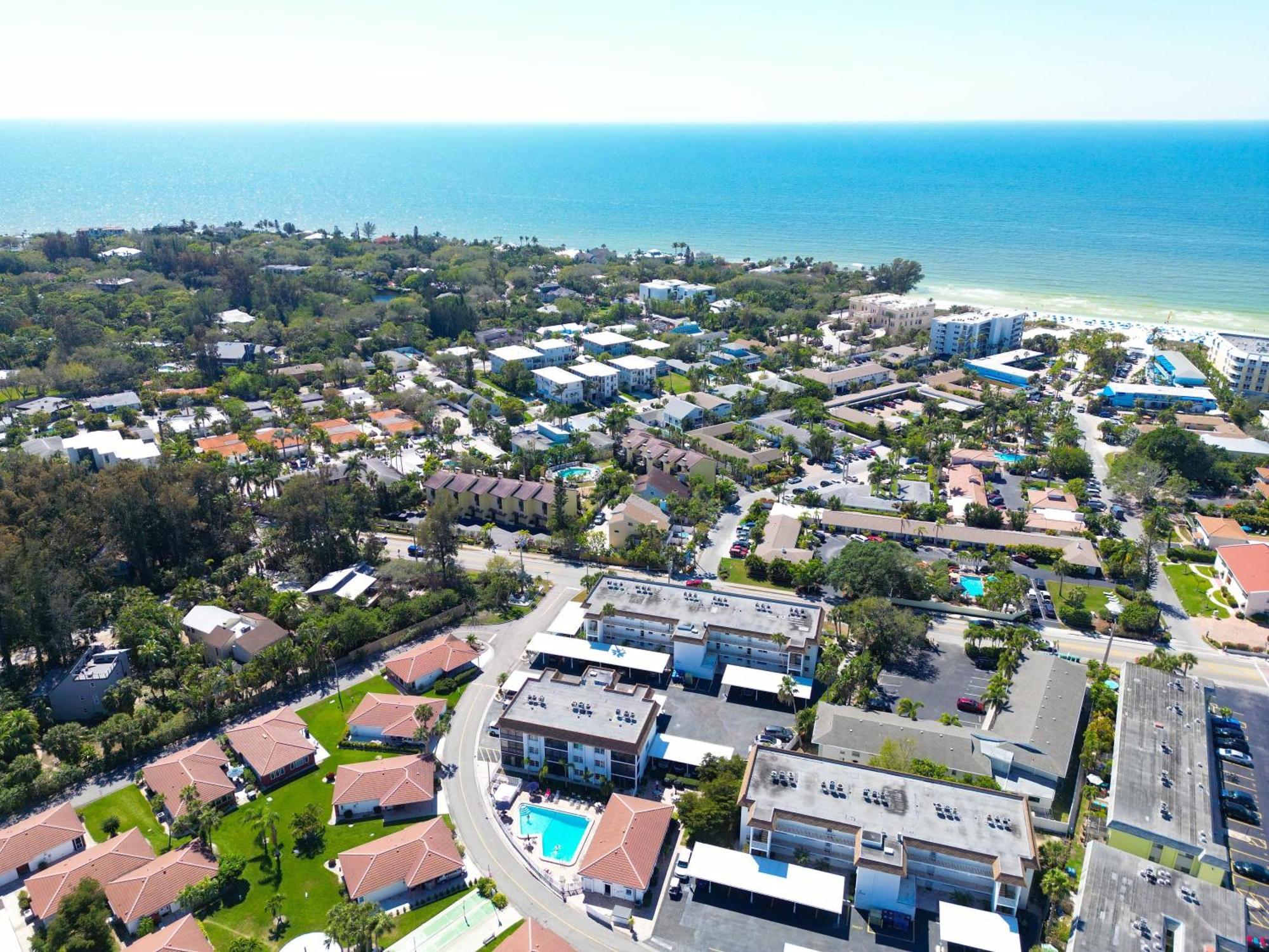 סרסוטה Updated Condo With Pool, Walk To Crescent Beach & Restaurants! מראה חיצוני תמונה