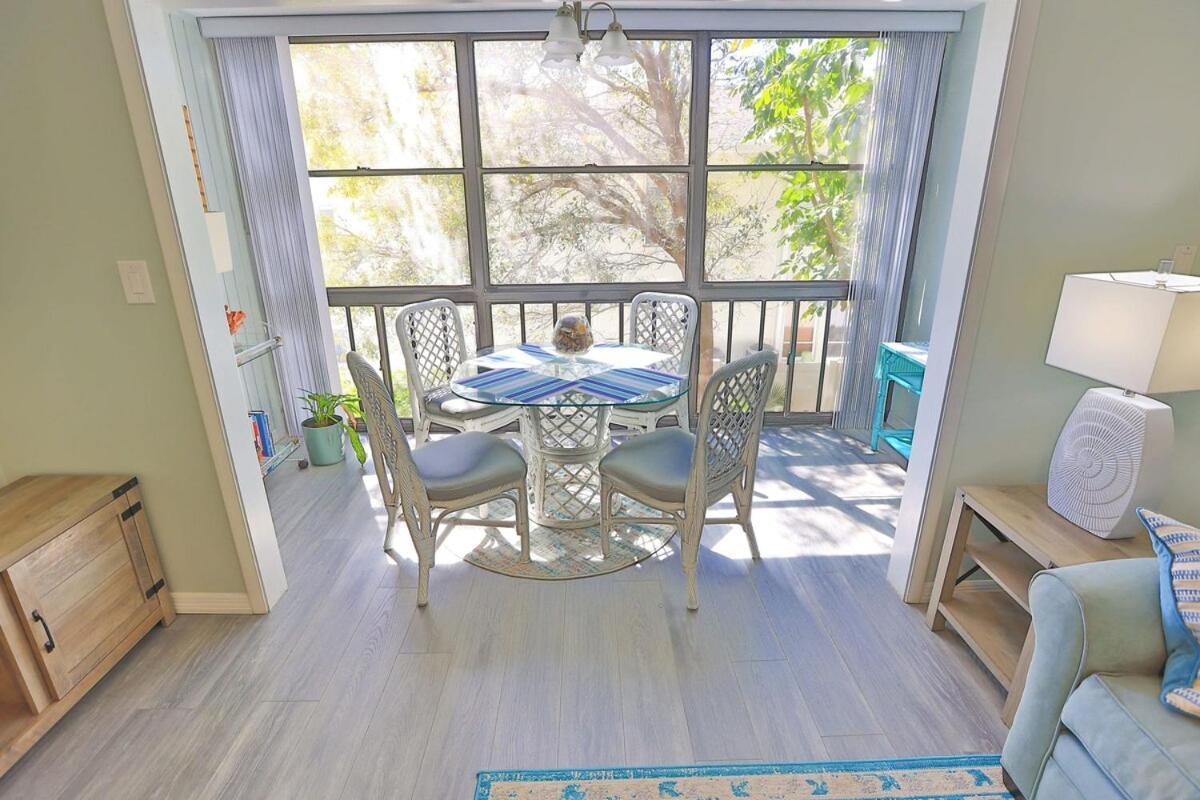 סרסוטה Updated Condo With Pool, Walk To Crescent Beach & Restaurants! מראה חיצוני תמונה